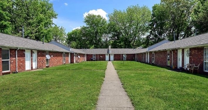 $1100/month 2 bd 1 ba Apartment near Churchhill Downs property image