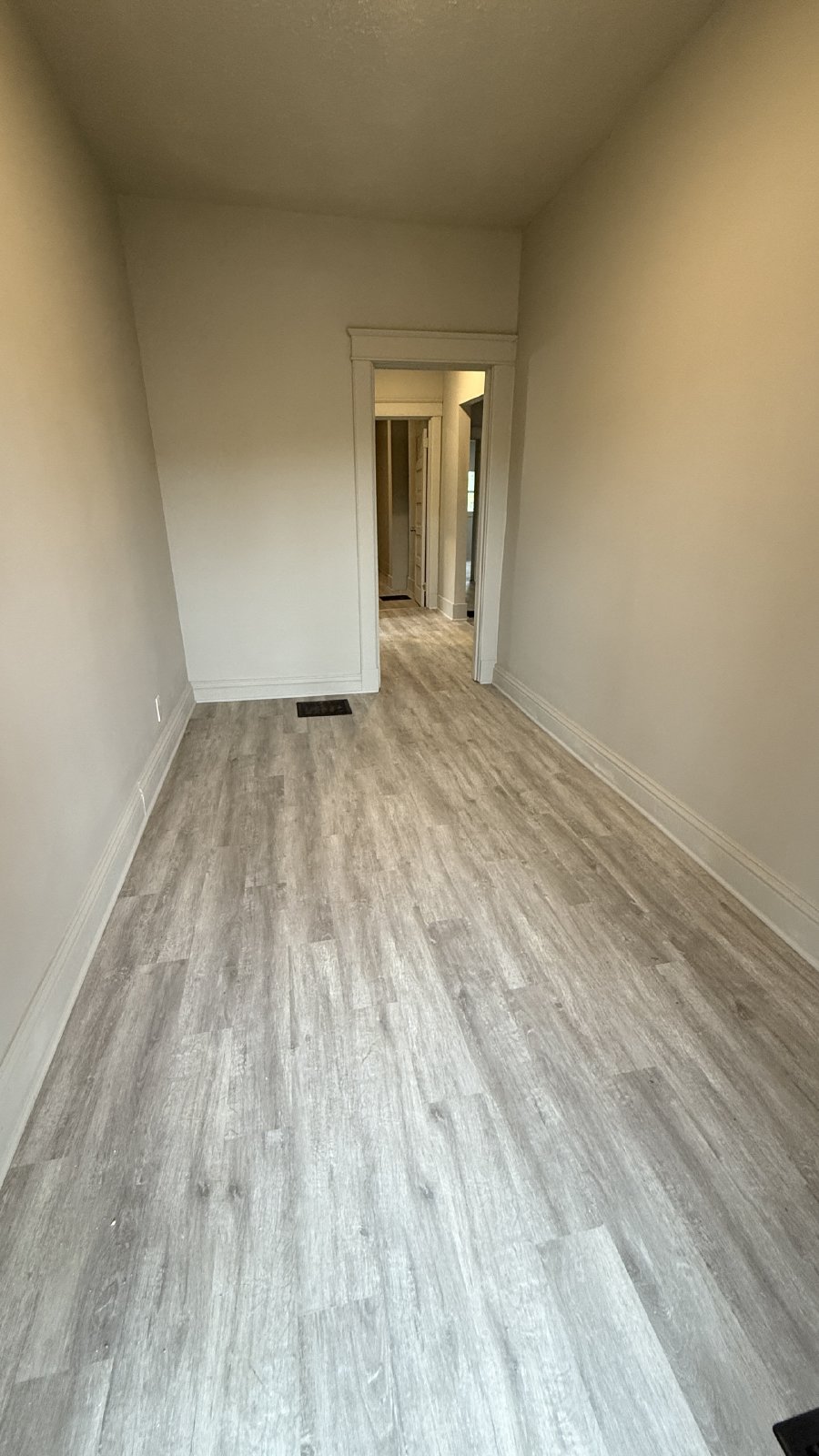 $1100/mo 2bd 1ba Town home. property image