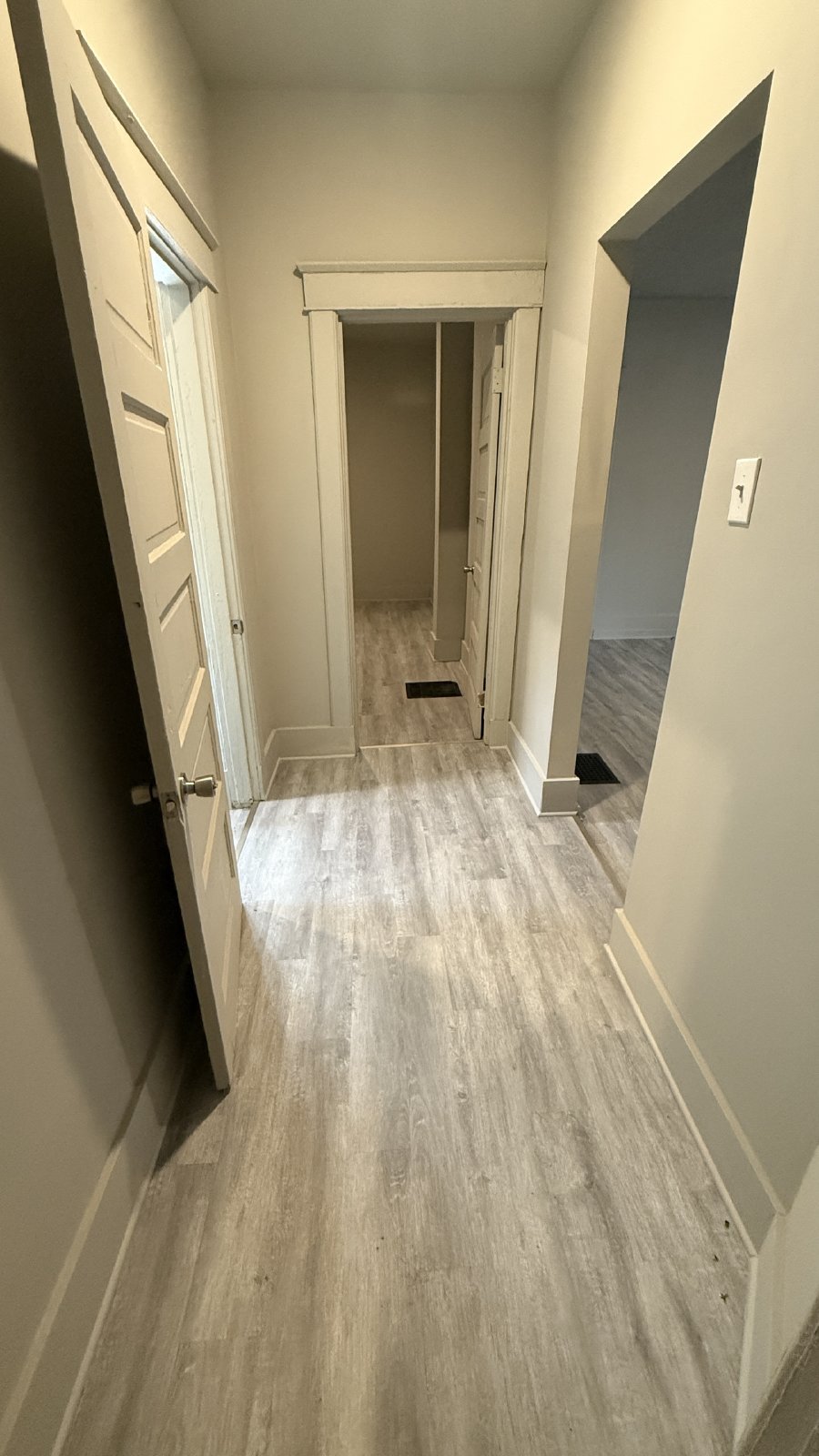 $1100/mo 2bd 1ba Town home. property image