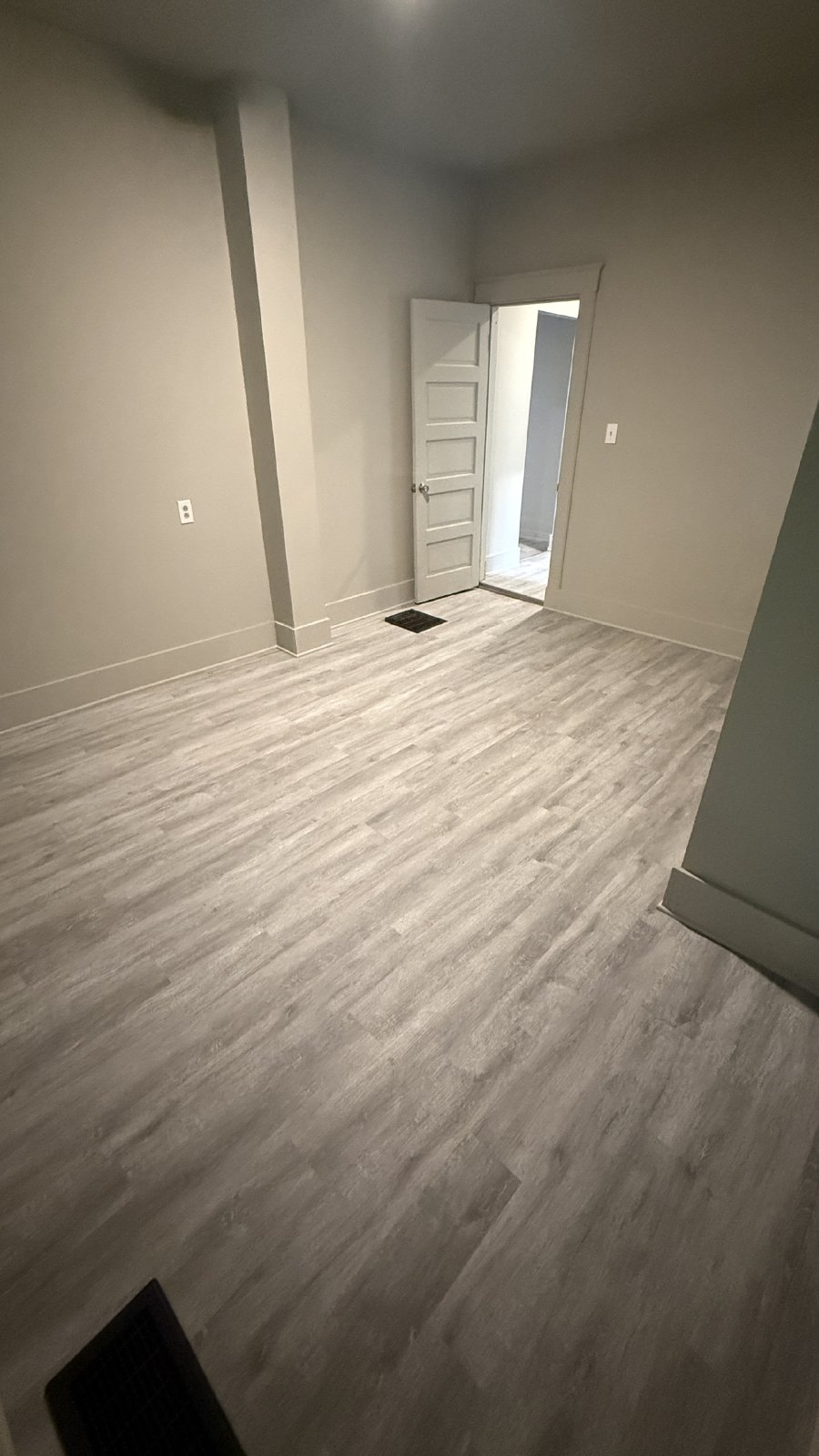 $1100/mo 2bd 1ba Town home. property image