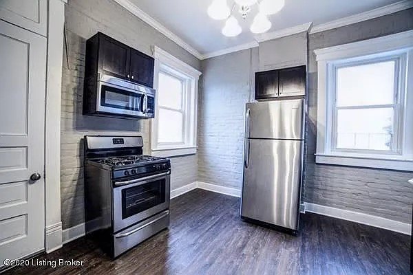 4 Bedroom Apartment on 3rd St $1450/mo property image