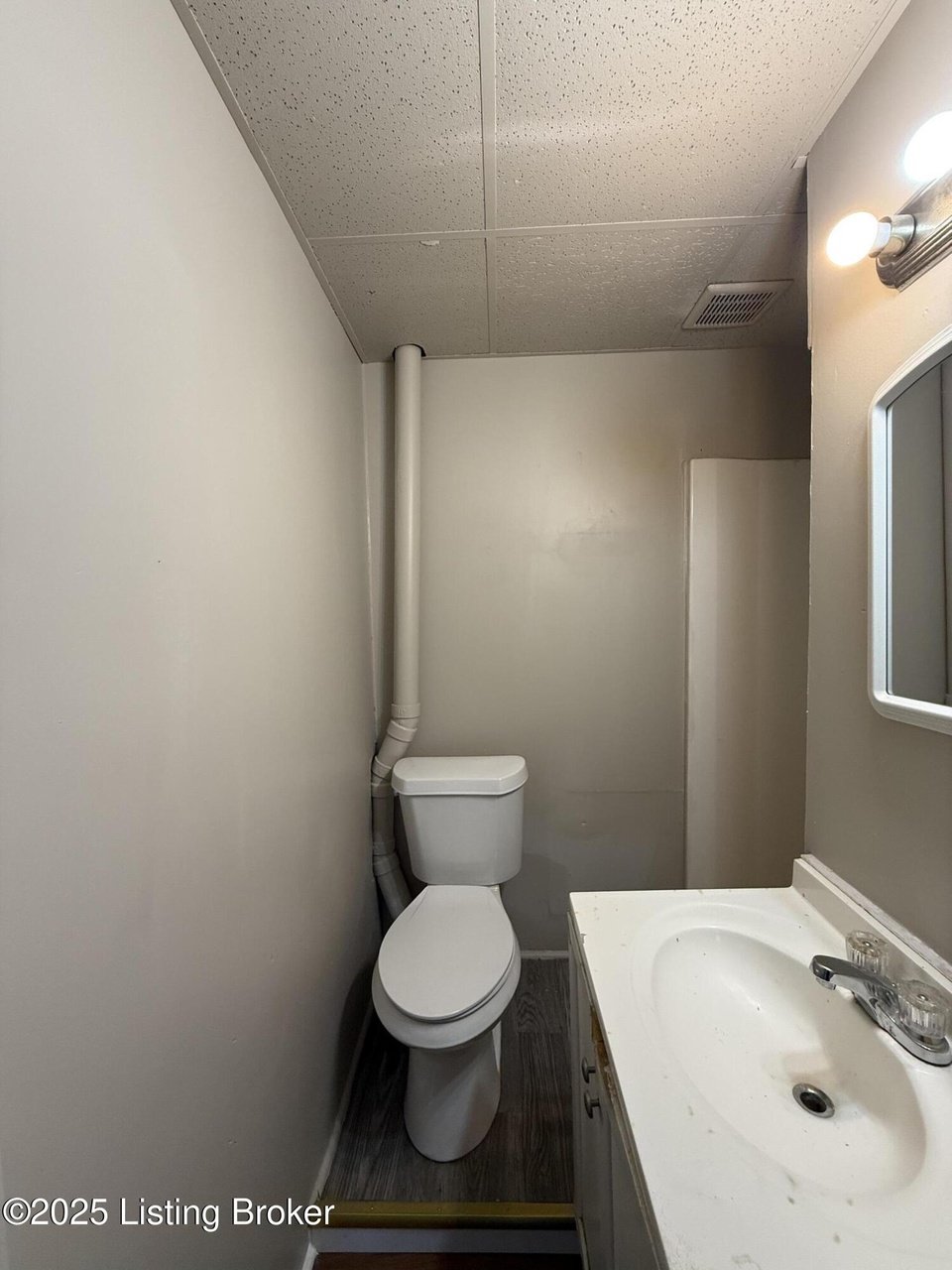Efficiency in Portland Neighborhood $675/mo property image