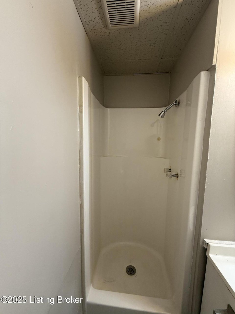 Efficiency in Portland Neighborhood $675/mo property image