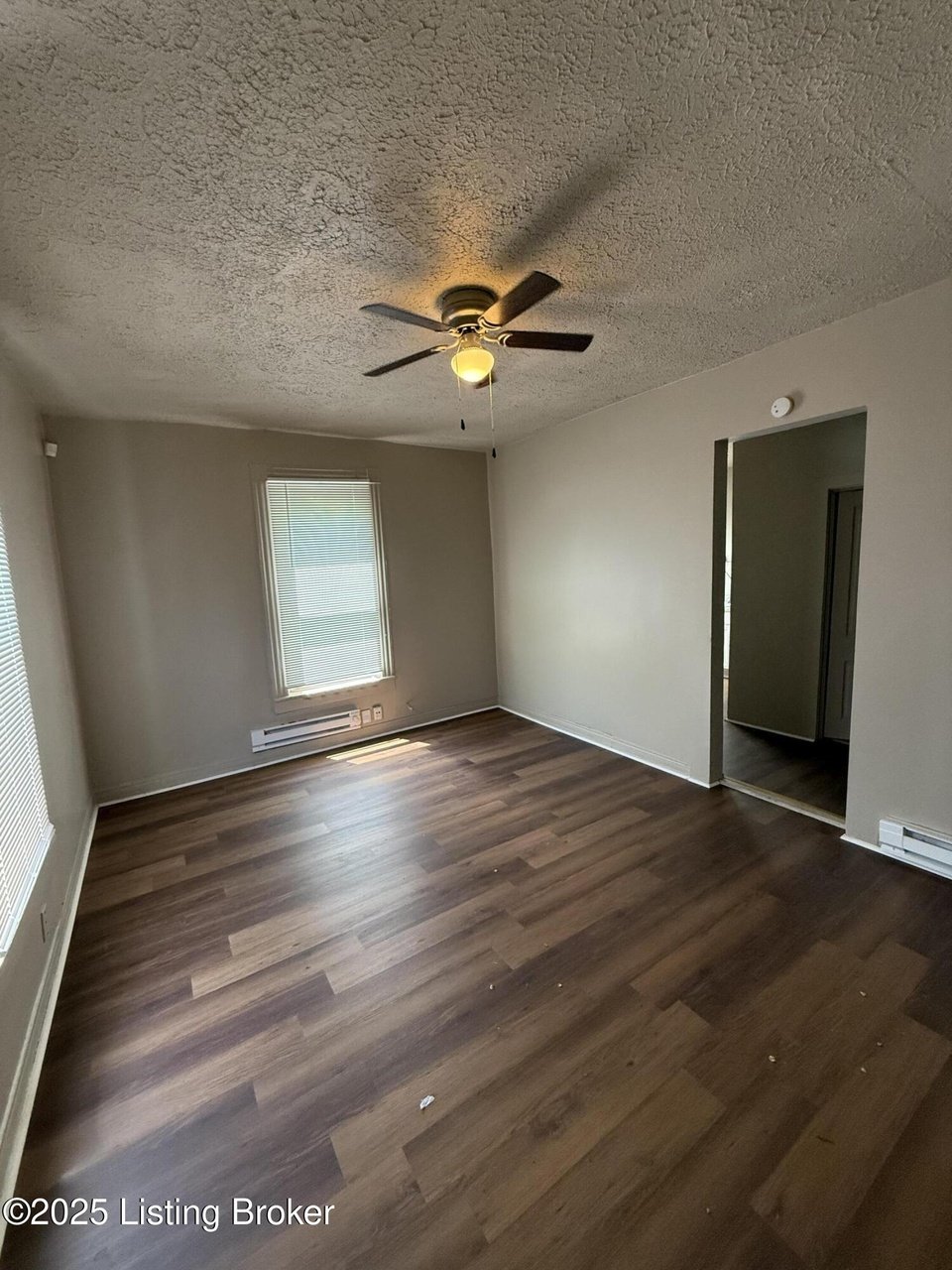 Unit 4 property image