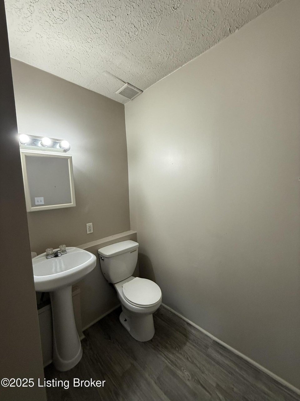 Unit 4 property image